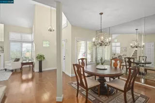 Photo #6: 41030233 Listing