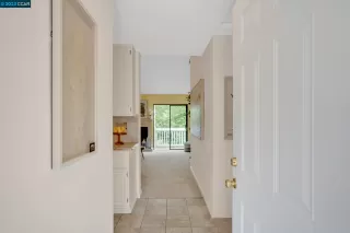 Photo #1: 41030247 Listing