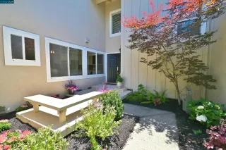 Photo #2: 41030292 Listing