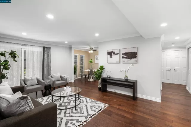 MLS: 41030307 Condo For Sale