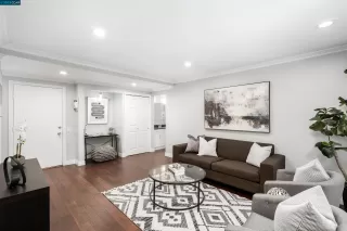 Photo #2: 41030307 Listing