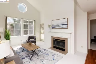 Photo #2: 41030317 Listing