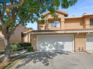 Photo #2: 41030330 Listing