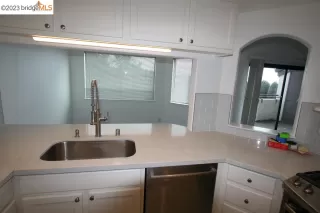 Photo #4: 41030338 Listing 