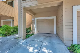 Photo #2: 41030341 Listing 