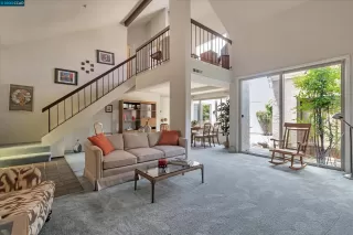 Photo #6: 41030393 Listing