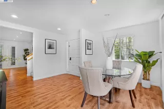 Photo #4: 41030421 Listing