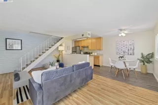 Photo #4: 41030428 Listing