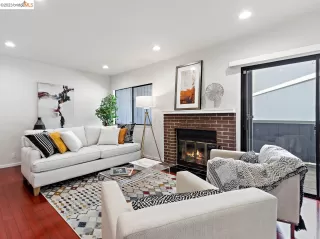 Photo #6: 41030520 Listing