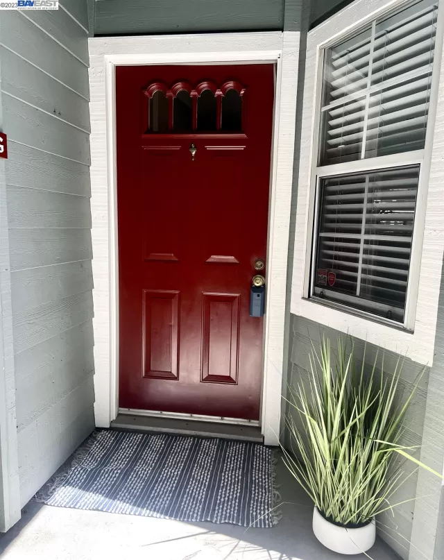 MLS: 41030565 Condo For Sale