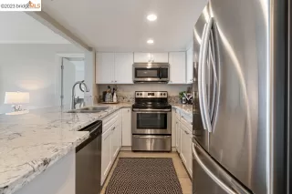 Photo #5: 41030568 Listing 