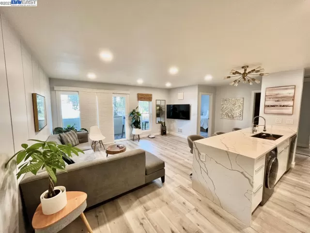 MLS: 41030575 Condo For Sale