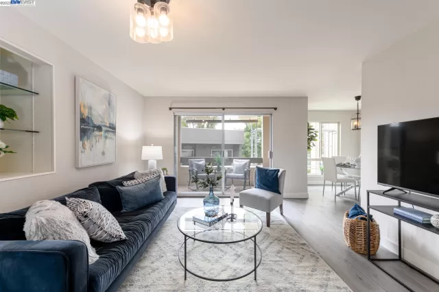 MLS: 41030591 Condo For Sale