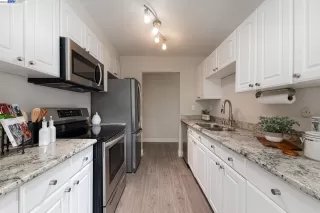 Photo #2: 41030591 Listing