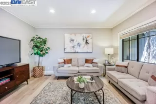 Photo #4: 41030592 Listing