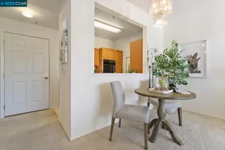 Photo #6: 41030611 Listing