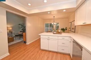 Photo #6: 41030624 Listing