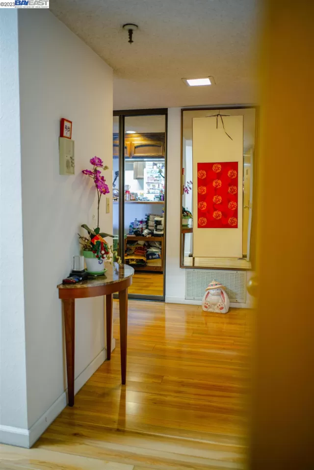 MLS: 41030633 Condo For Sale