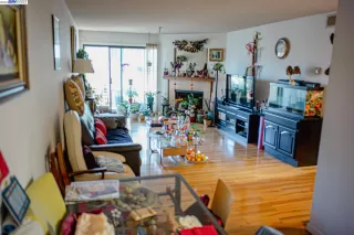 Photo #2: 41030633 Listing 