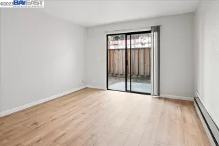 Photo #4: 41030655 Listing