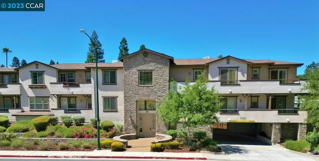 MLS: 41030667 Condo For Sale