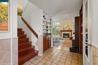 Photo #2: 41030702 Listing