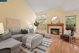 Photo #5: 41030702 Listing