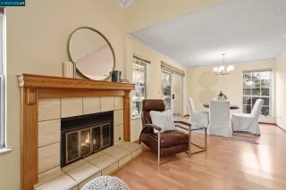 Photo #6: 41030702 Listing