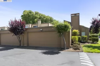 Photo #2: 41030732 Listing