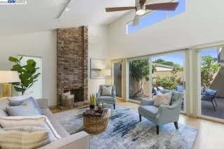 Photo #5: 41030732 Listing