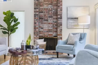 Photo #6: 41030732 Listing