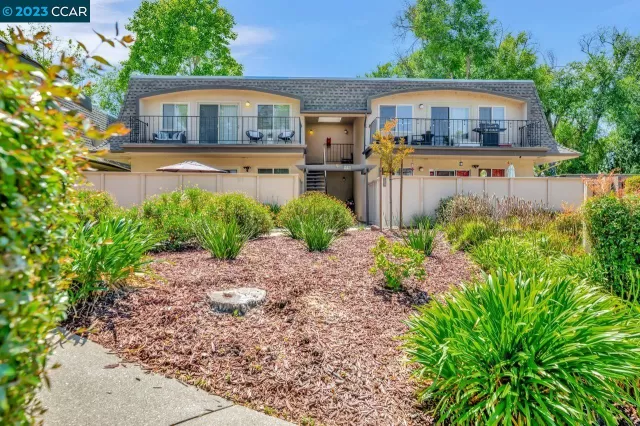 MLS: 41030777 Condo For Sale