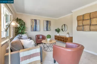 Photo #1: 41030777 Listing