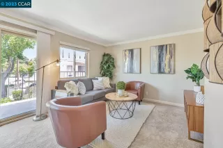 Photo #5: 41030777 Listing