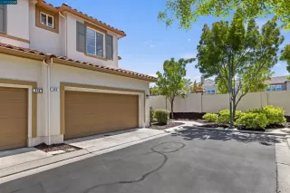 Photo #1: 41030901 Listing 