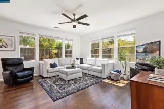 Photo #5: 41030901 Listing 