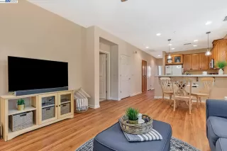 Photo #3: 41030912 Listing