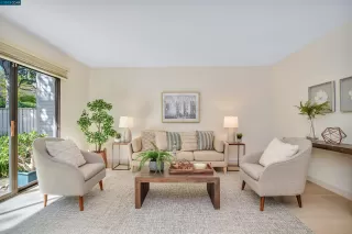 Photo #5: 41030918 Listing 