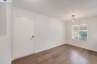 Photo #4: 41030938 Listing