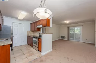 Photo #4: 41031008 Listing