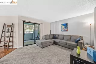 Photo #3: 41031011 Listing 