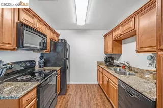 Photo #5: 41031011 Listing 