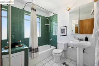 Photo #6: 41031015 Listing