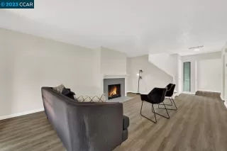 Photo #6: 41031018 Listing