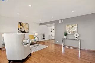 Photo #2: 41031023 Listing