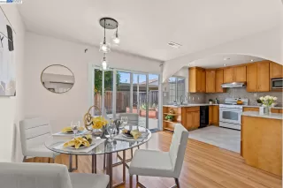 Photo #4: 41031023 Listing