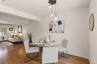 Photo #5: 41031023 Listing