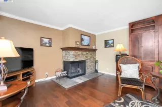 Photo #3: 41031045 Listing