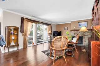 Photo #4: 41031045 Listing