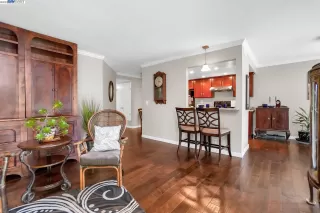 Photo #5: 41031045 Listing